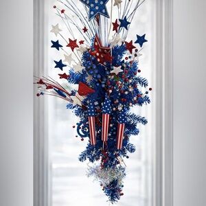 NWT Luxury Handmade Patriotic Wreath 🇺🇸 Red White Blue Door Decor by AJ